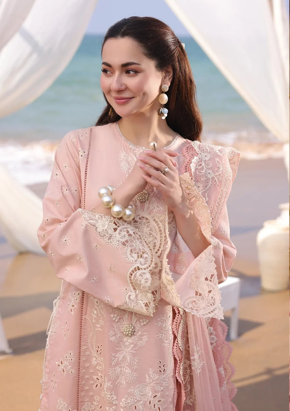 Hania Luxury Lawn 3Pc Suit
